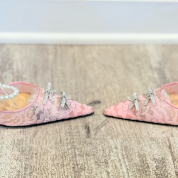 MACH & MACH Pink Lace, Pearl Anklet and Diamanté Bow Heels NWT - Picture 4 of 11